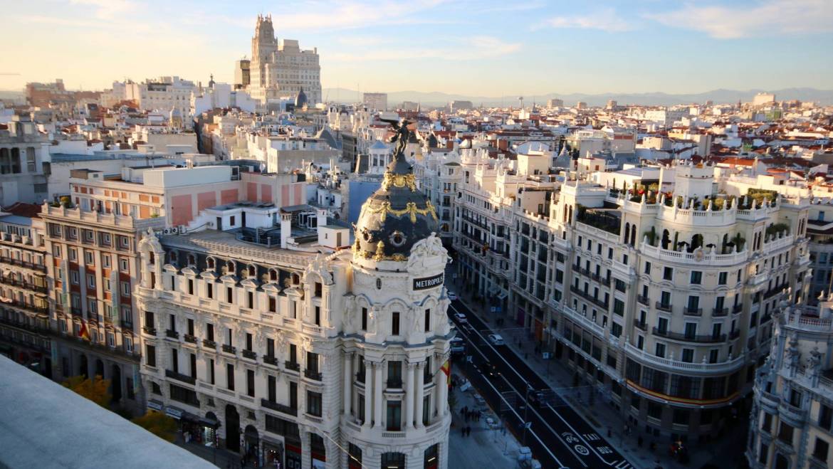 Estudiar Āyurveda en Madrid: cómo elegir la mejor escuela