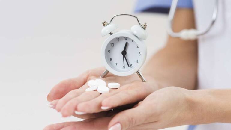 Cuándo tomar las medicinas en Ayurveda. Los tiempos óptimos de administración del medicamento ayurvédico