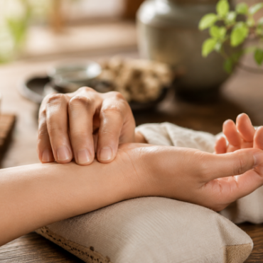 Diagnóstico Ayurveda mediante el método Ashtasthana pariksha u ocho signos clave